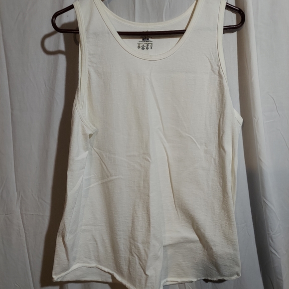 5 fruit of the loom LG tanks - Picture 4 of 5